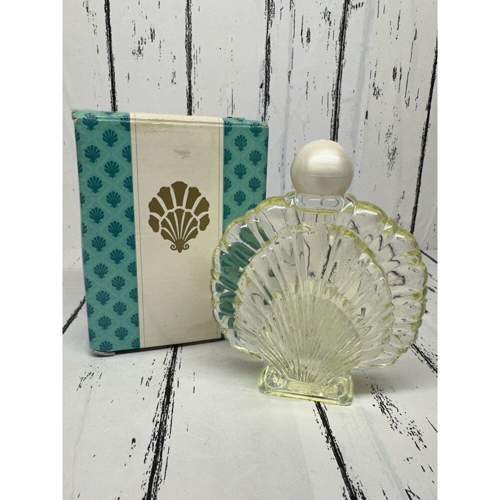 Avon Vintage Skin So Soft Bath Oil 4.5 oz Sea Shell Glass Bottle-1990